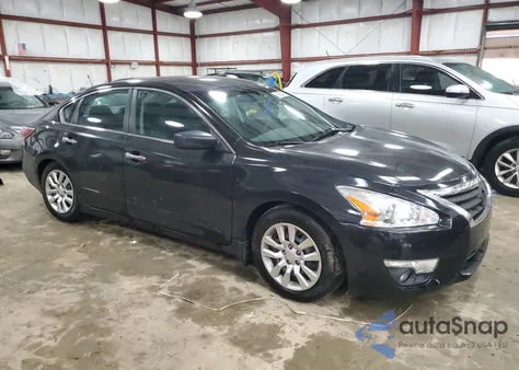 2015 Nissan Altima 2.5 z USA, uszkodzony, nr VIN 1N4AL3AP3FN380509